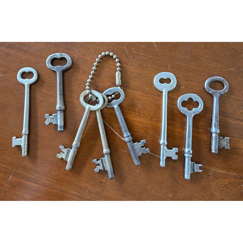 Vintage Skeleton Key Lot 8pc Sargent Russell Erwin Antique Barrel Keys Steampunk